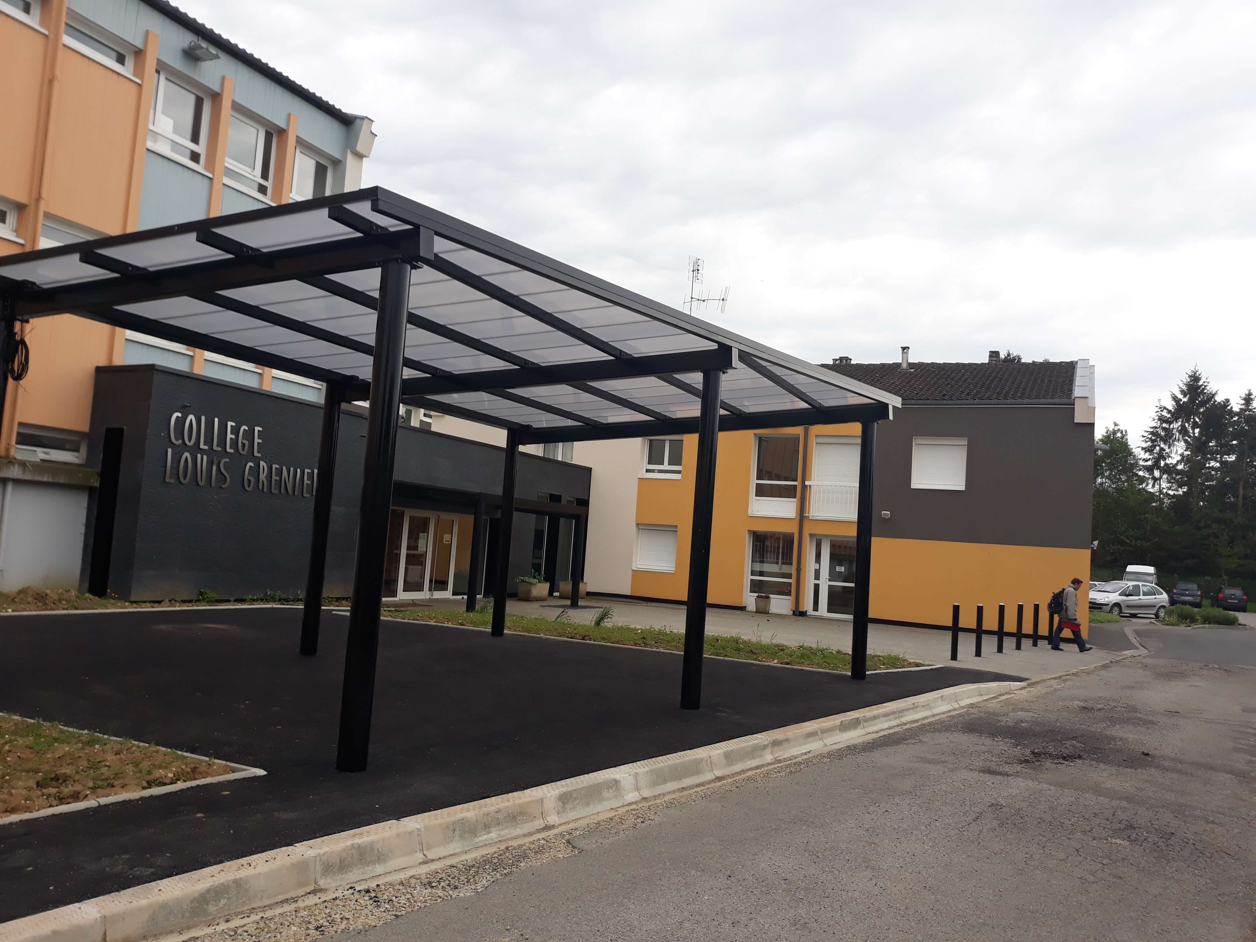 Collège LOUIS GRENIER à COULONGES